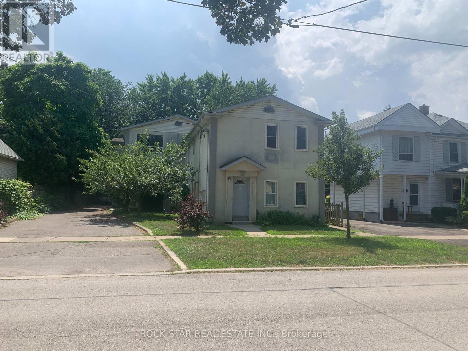 1 - 22 DACOTAH STREET, St. Catharines, Ontario