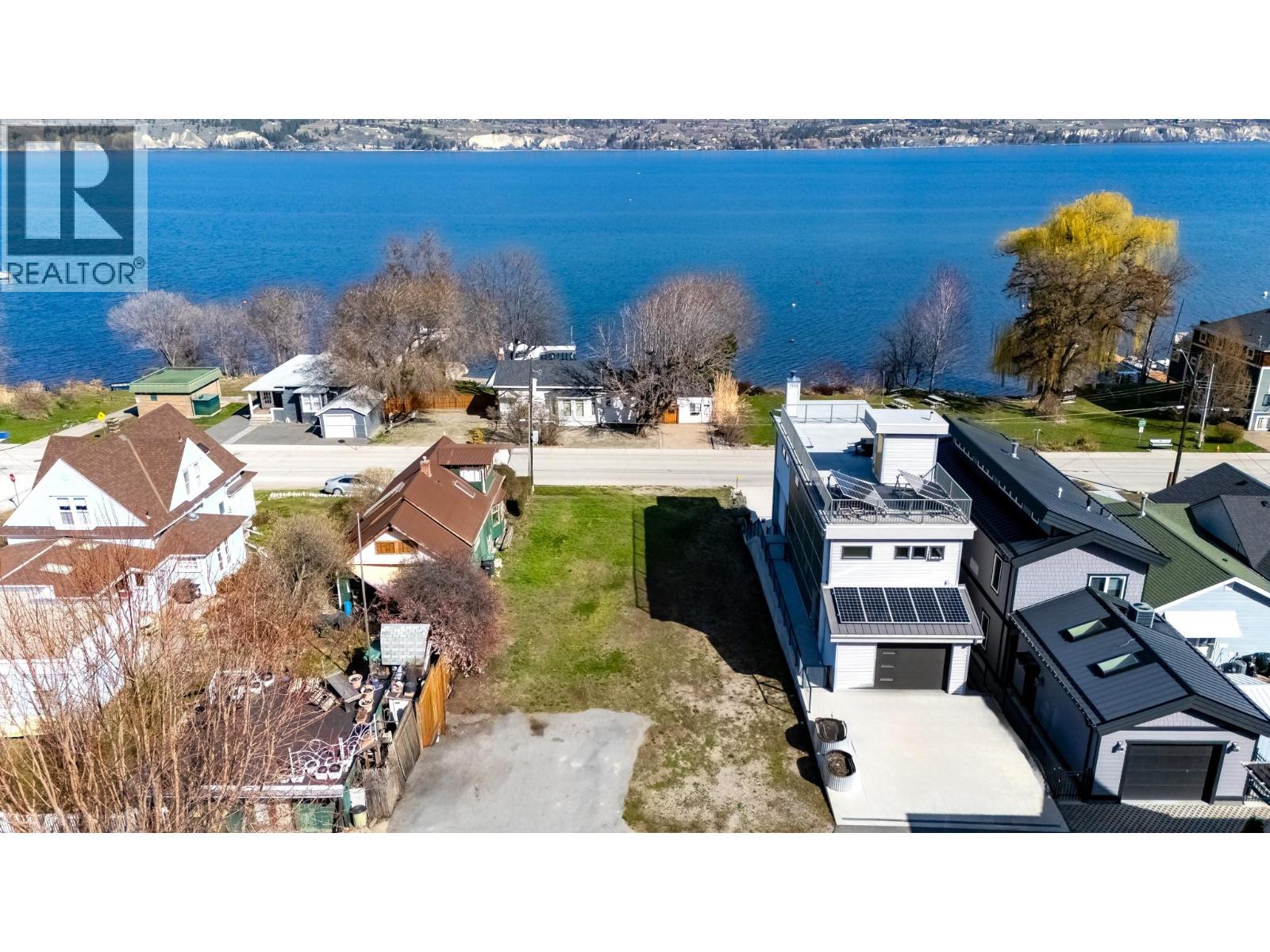12210 Lakeshore Drive, Summerland, British Columbia  V0H 1Z1 - Photo 2 - 10366629