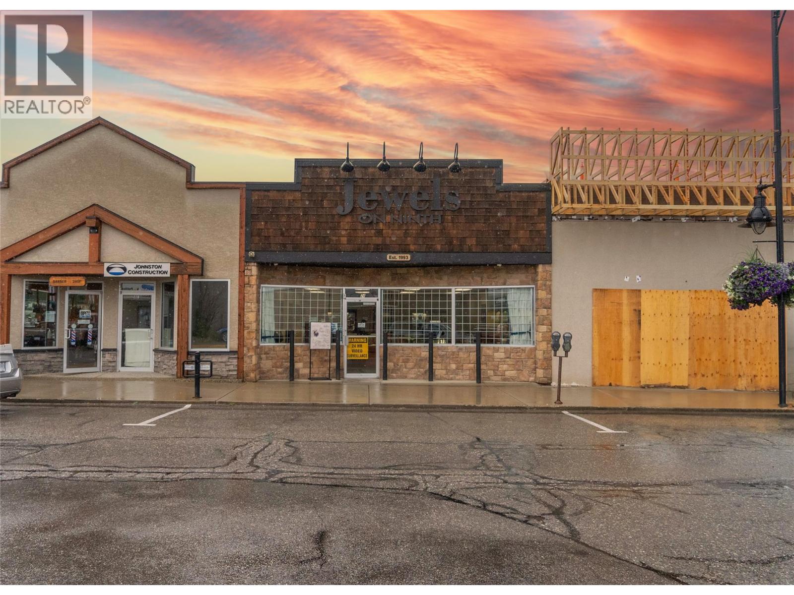 24 9th Avenue S, Cranbrook, British Columbia V1C 2L8 - Photo 2 - 10366438