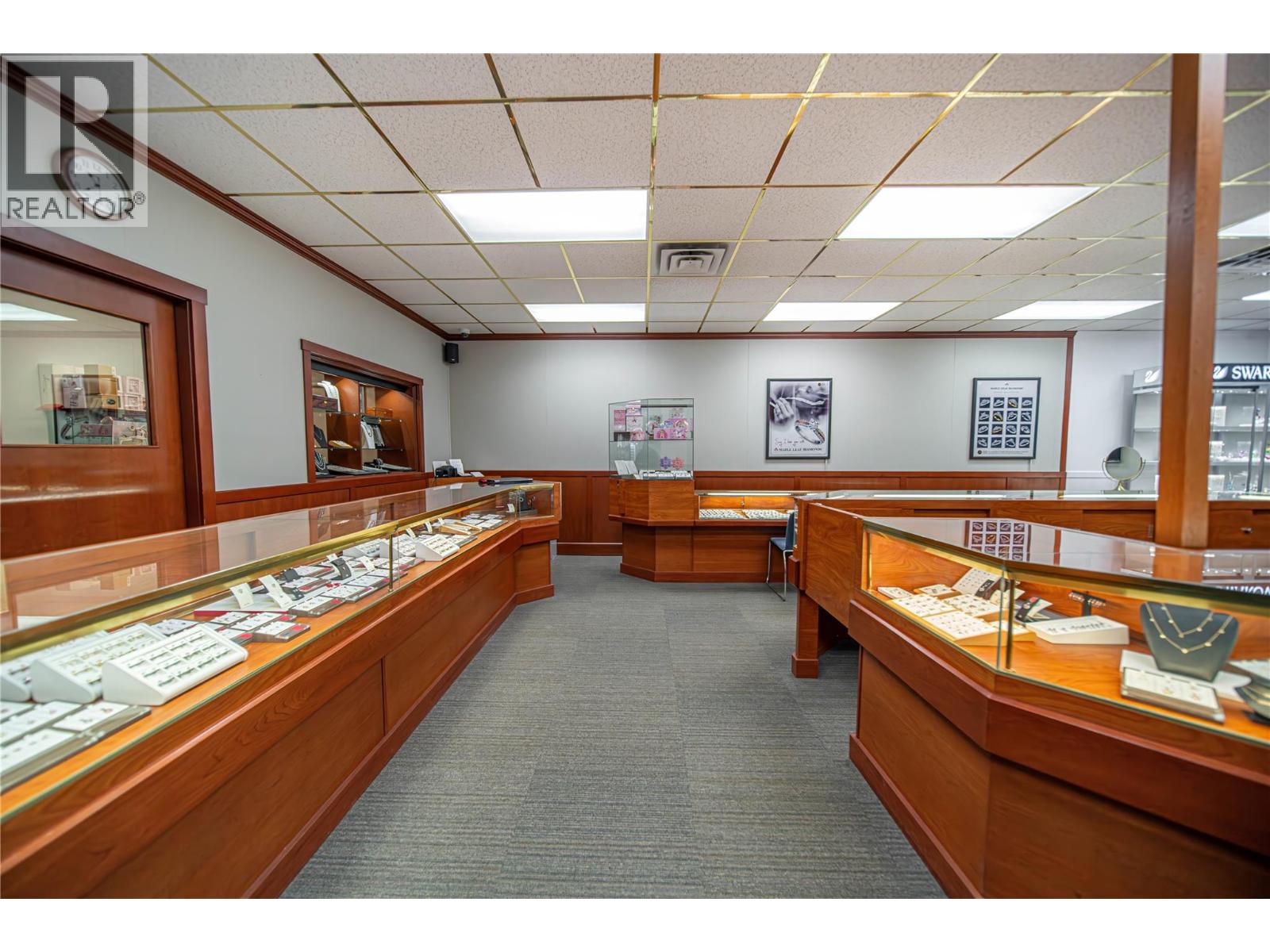 24 9th Avenue S, Cranbrook, British Columbia V1C 2L8 - Photo 5 - 10366438