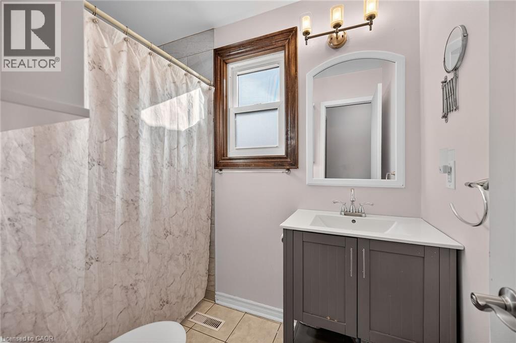211 Birchcliffe Crescent, Hamilton, Ontario  L8T 4L1 - Photo 30 - 40781836