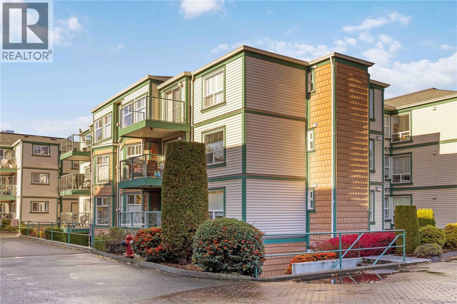 102 894 Vernon Ave, Saanich, British Columbia  V8X 2W6 - Photo 39 - 1013666