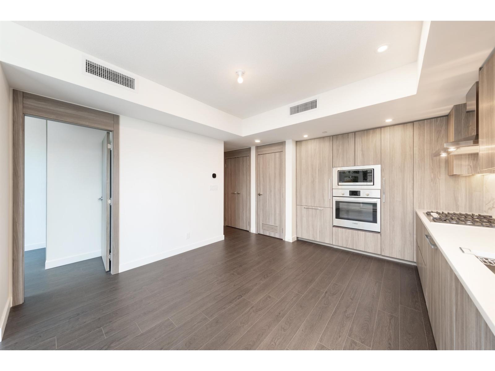 610 13778 100 Avenue, Surrey, British Columbia  V3T 0V3 - Photo 8 - R3061084