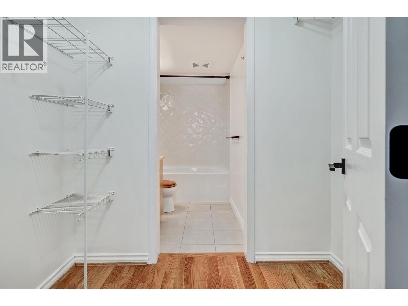 302 2741 E Hastings Street, Vancouver, British Columbia  V5K 1Z8 - Photo 24 - R3061395