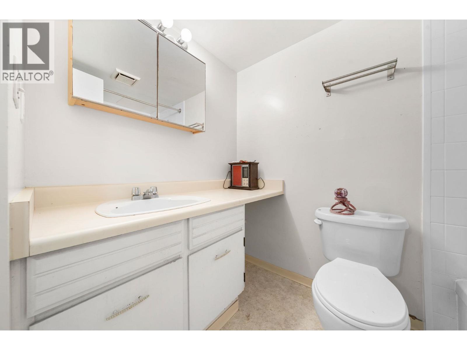 1906 145 St. Georges Avenue, North Vancouver, British Columbia  V7L 3G8 - Photo 13 - R3061408