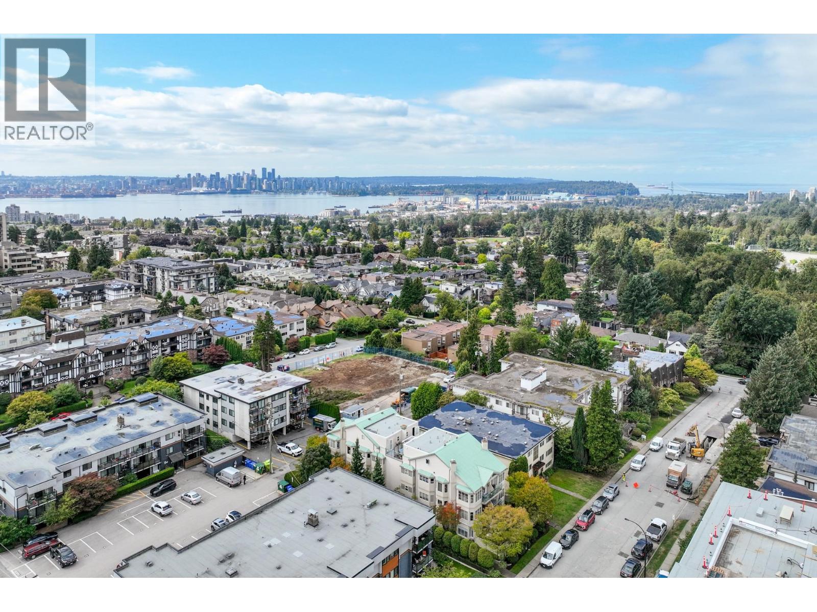 303 131 W 20th Street, North Vancouver, British Columbia  V7M 1Y2 - Photo 39 - R3061413