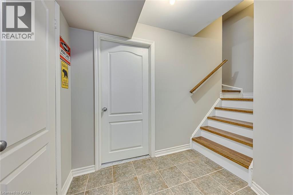 5183 Fernbrook Court, Burlington, Ontario  L7L 6J5 - Photo 33 - 40781710