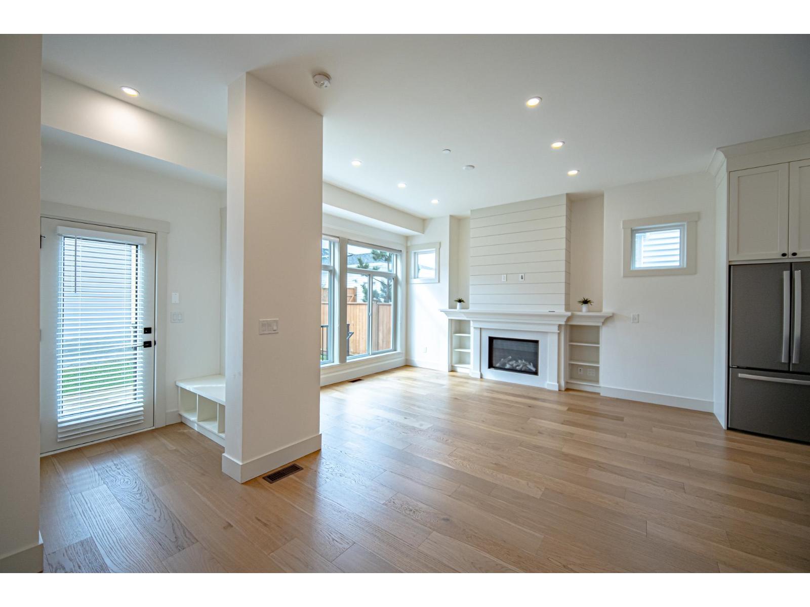 19802 75a Avenue, Langley, British Columbia  V2Y 5K3 - Photo 4 - R3061429