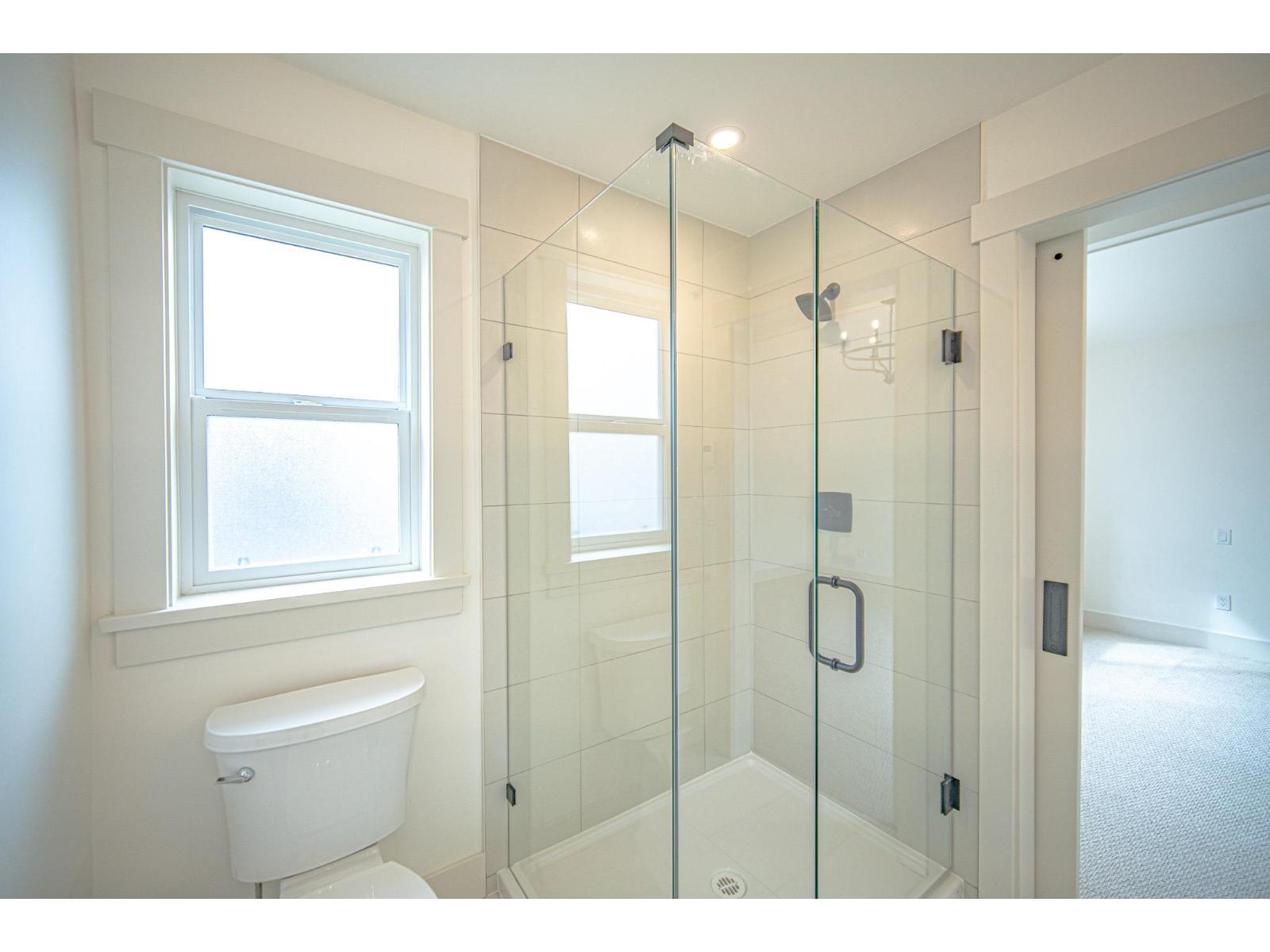 19802 75a Avenue, Langley, British Columbia  V2Y 5K3 - Photo 11 - R3061429