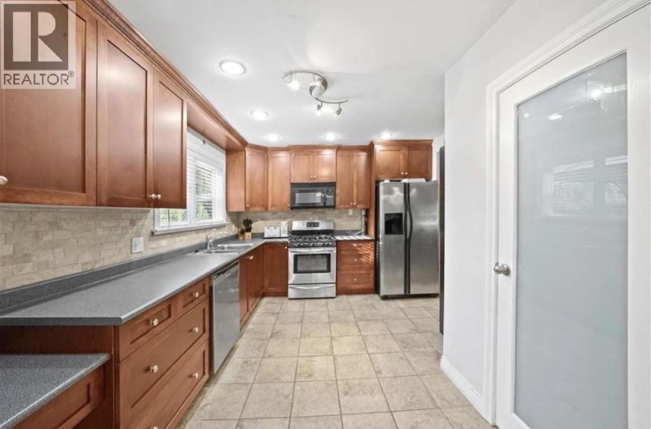 1128 Devon Street, Coquitlam, British Columbia  V3E 3H8 - Photo 19 - R3061405