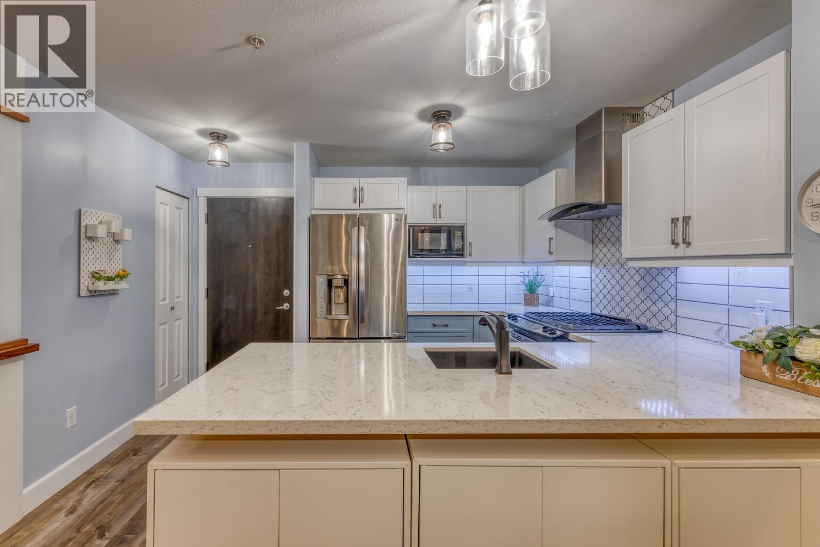 202 3156 Dayanee Springs Boulevard, Coquitlam, British Columbia  V3E 0B7 - Photo 5 - R3061416