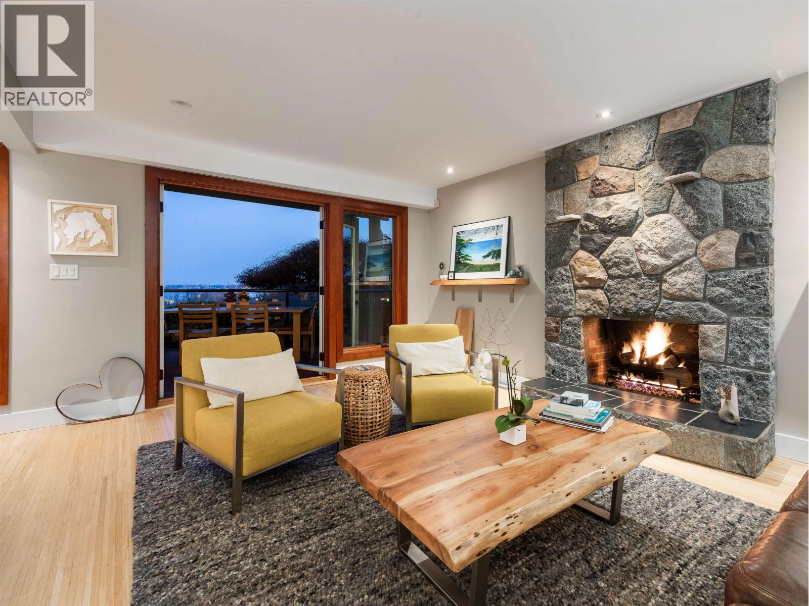 1144 W Keith Road, North Vancouver, British Columbia  V7P 1Y7 - Photo 3 - R3061415