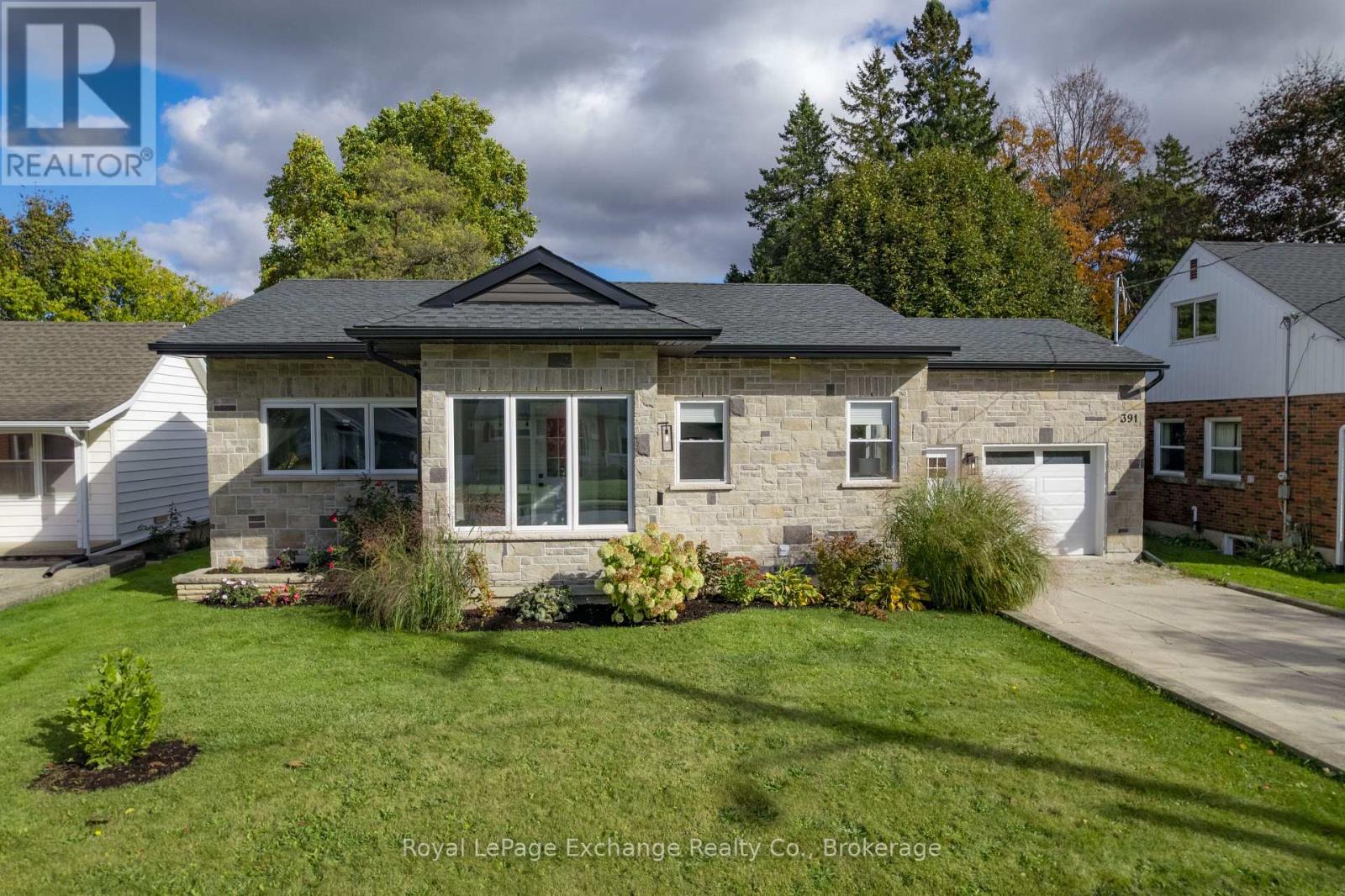 391 7th Avenue E, Owen Sound, Ontario  N4K 2W8 - Photo 1 - X12478238
