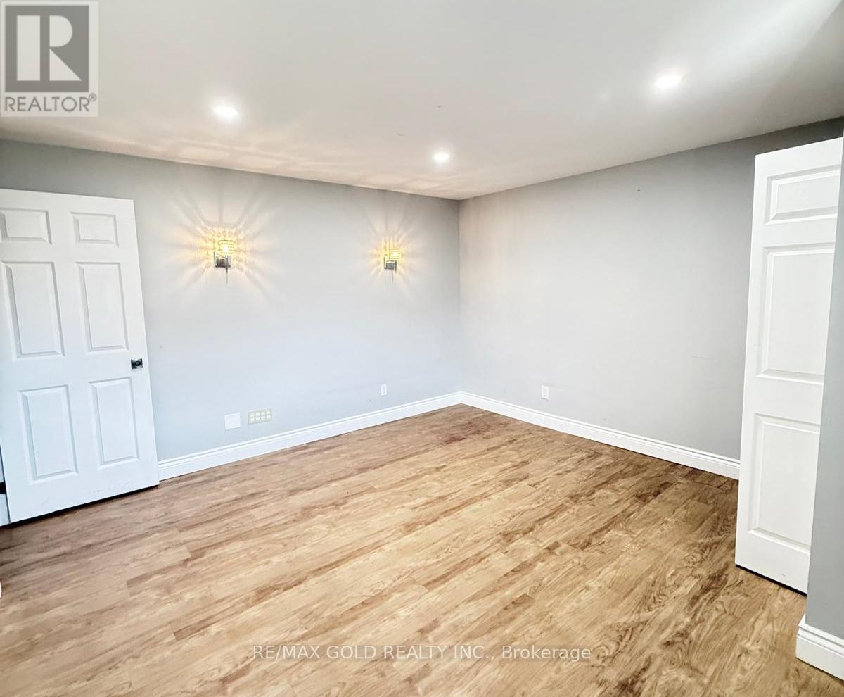 4640 Helsinki Crescent, Windsor, Ontario  N9G 3G2 - Photo 19 - X12452733