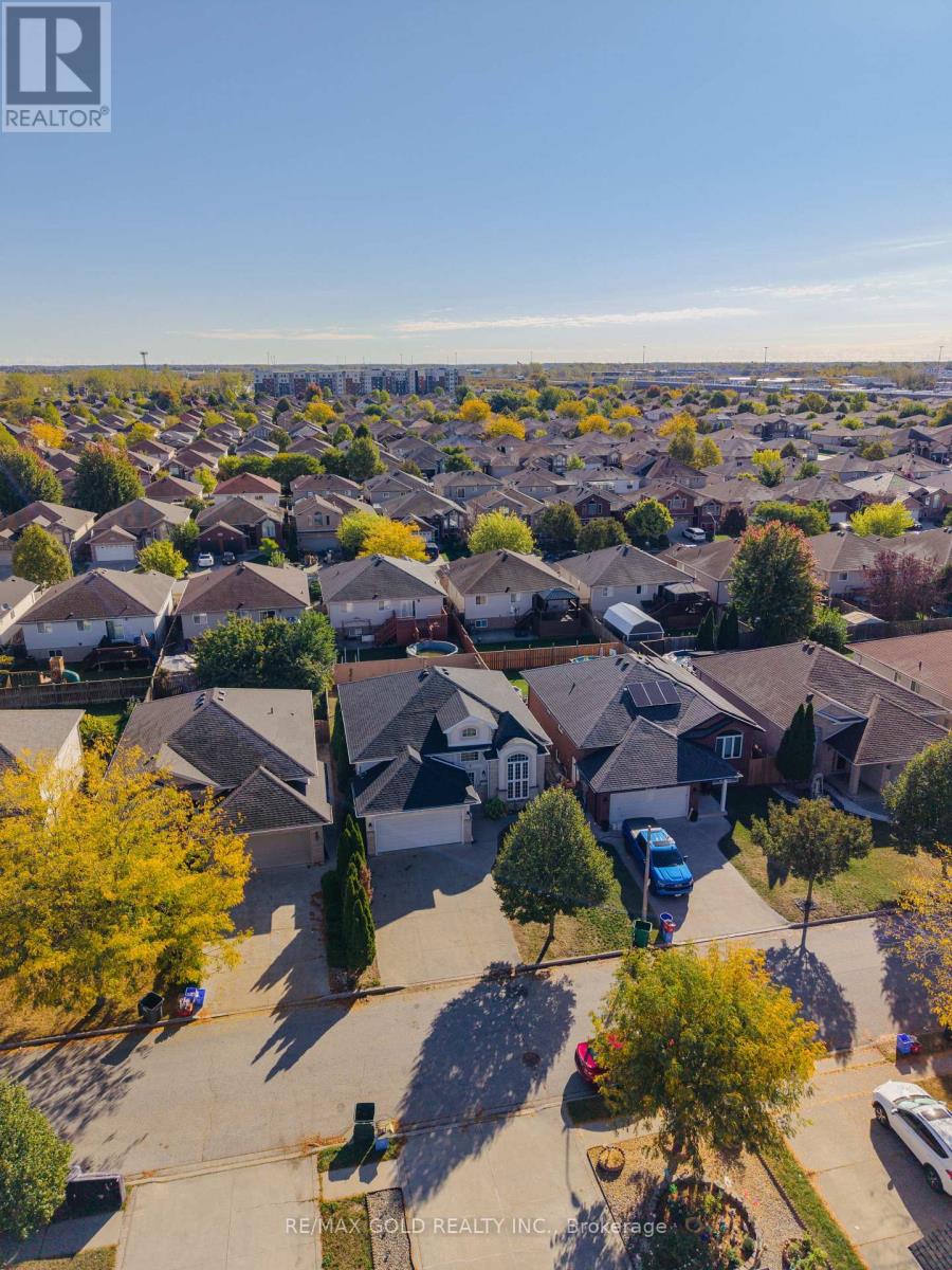 4640 Helsinki Crescent, Windsor, Ontario  N9G 3G2 - Photo 26 - X12452733