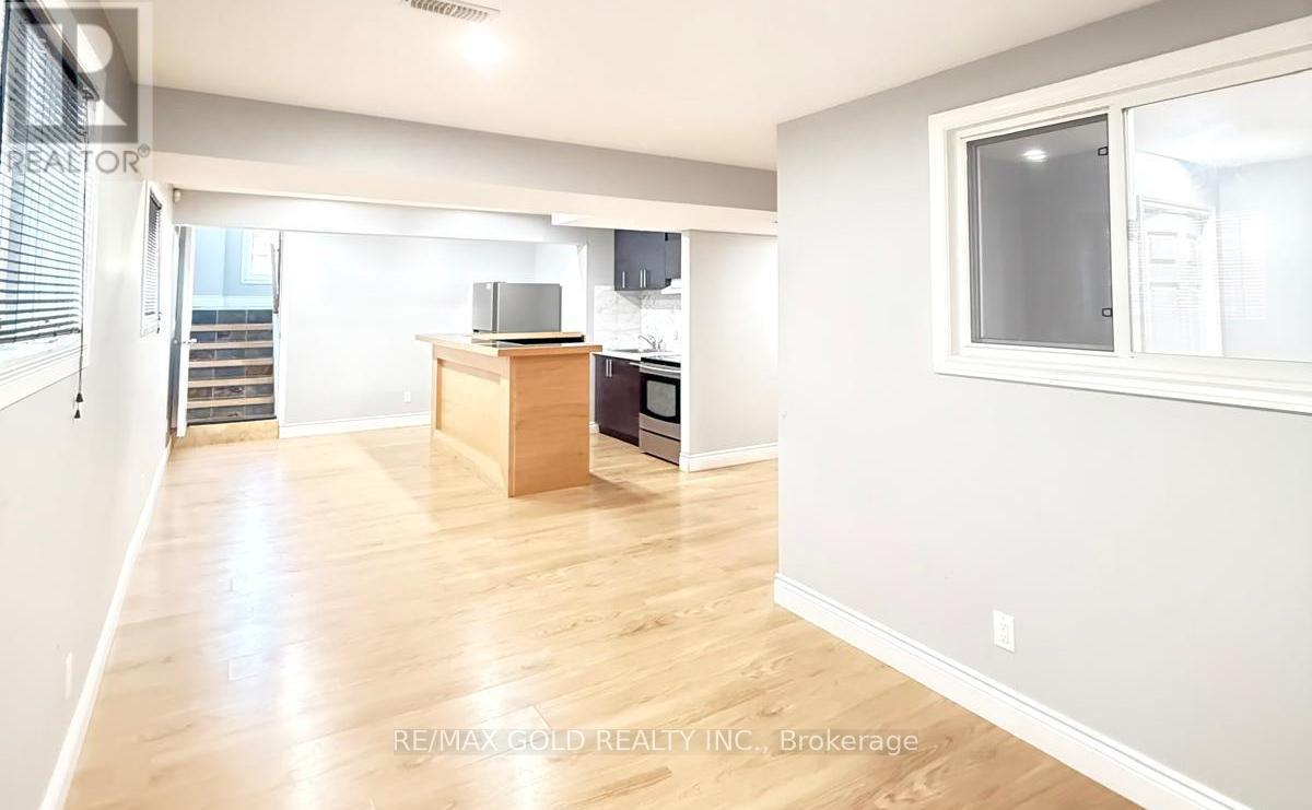 4640 Helsinki Crescent, Windsor, Ontario  N9G 3G2 - Photo 17 - X12452733