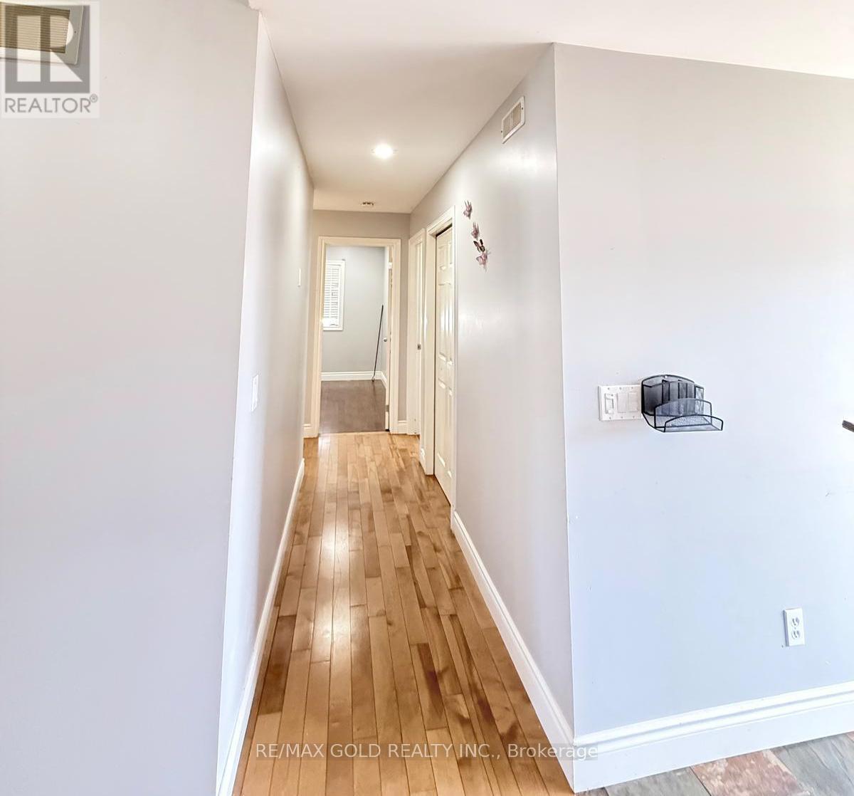 4640 Helsinki Crescent, Windsor, Ontario  N9G 3G2 - Photo 23 - X12452733