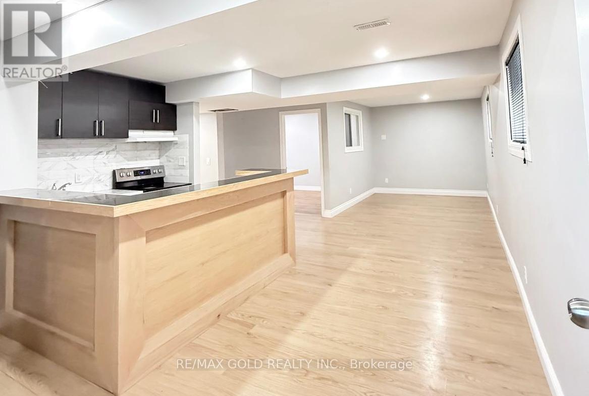 4640 Helsinki Crescent, Windsor, Ontario  N9G 3G2 - Photo 14 - X12452733