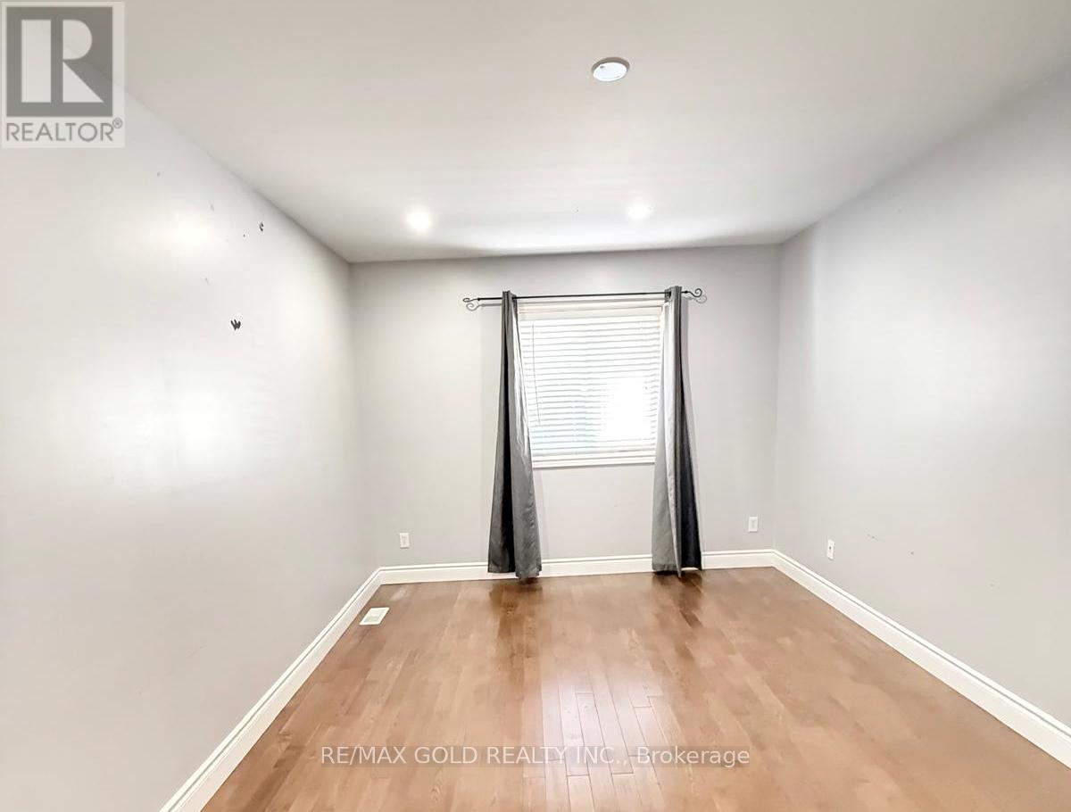 4640 Helsinki Crescent, Windsor, Ontario  N9G 3G2 - Photo 9 - X12452733