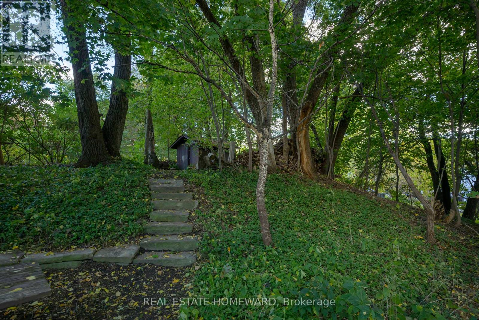 59 Parkview Hill Crescent, Toronto, Ontario  M4B 1R1 - Photo 39 - E12476641