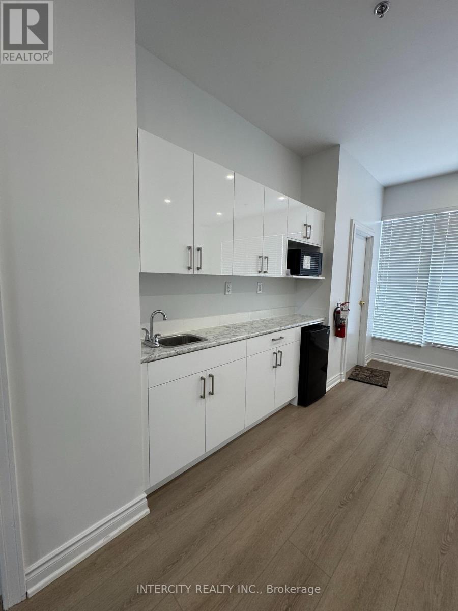 34a - 665 Millway Avenue, Vaughan (Concord), Ontario  L4K 3T8 - Photo 4 - N11951563