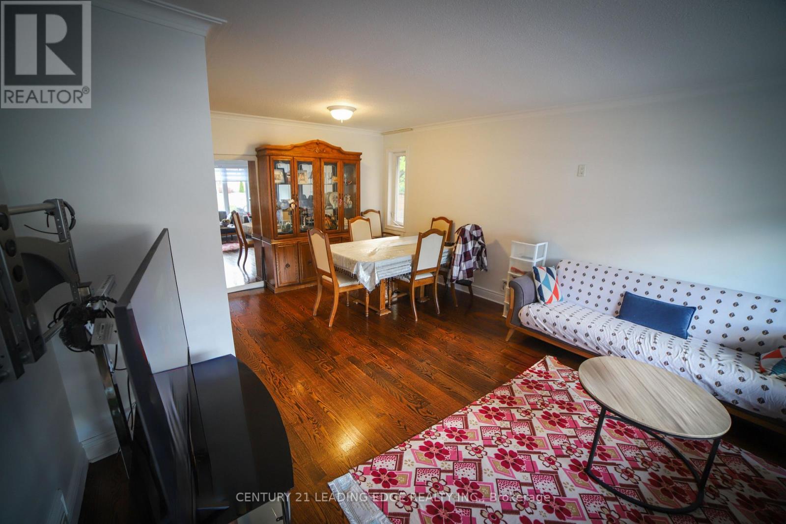 11 Chestnut Hills Crescent, Toronto, Ontario  M9A 2W3 - Photo 23 - W12476337