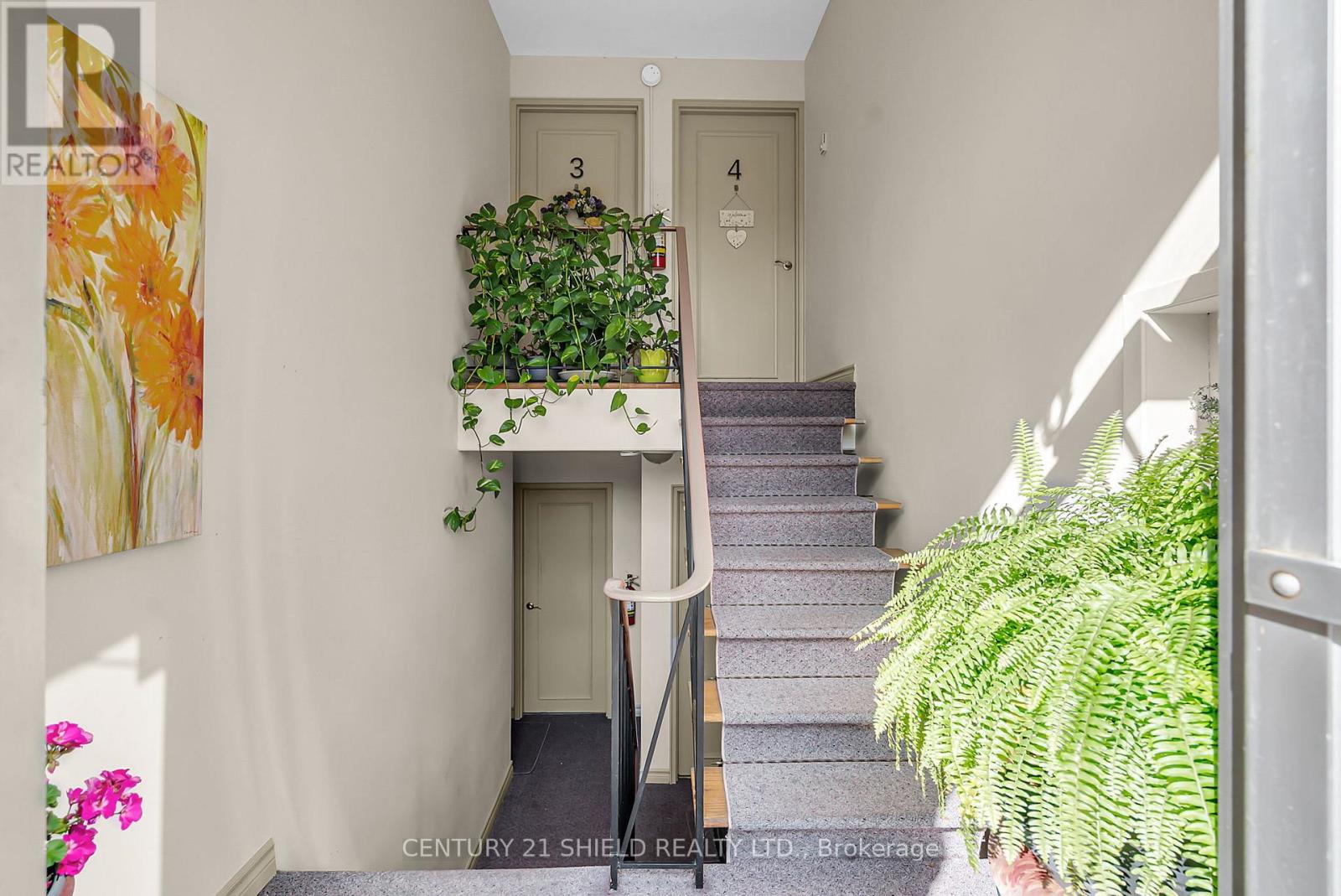 10 Winters Court, Brockville, Ontario  K6V 1T7 - Photo 6 - X12479078