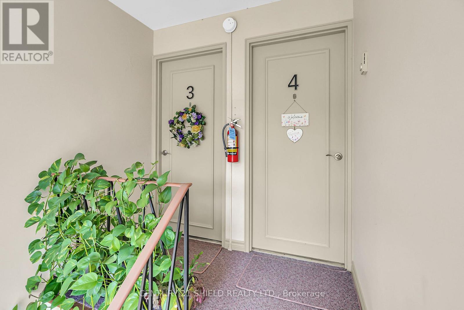 10 Winters Court, Brockville, Ontario  K6V 1T7 - Photo 8 - X12479078