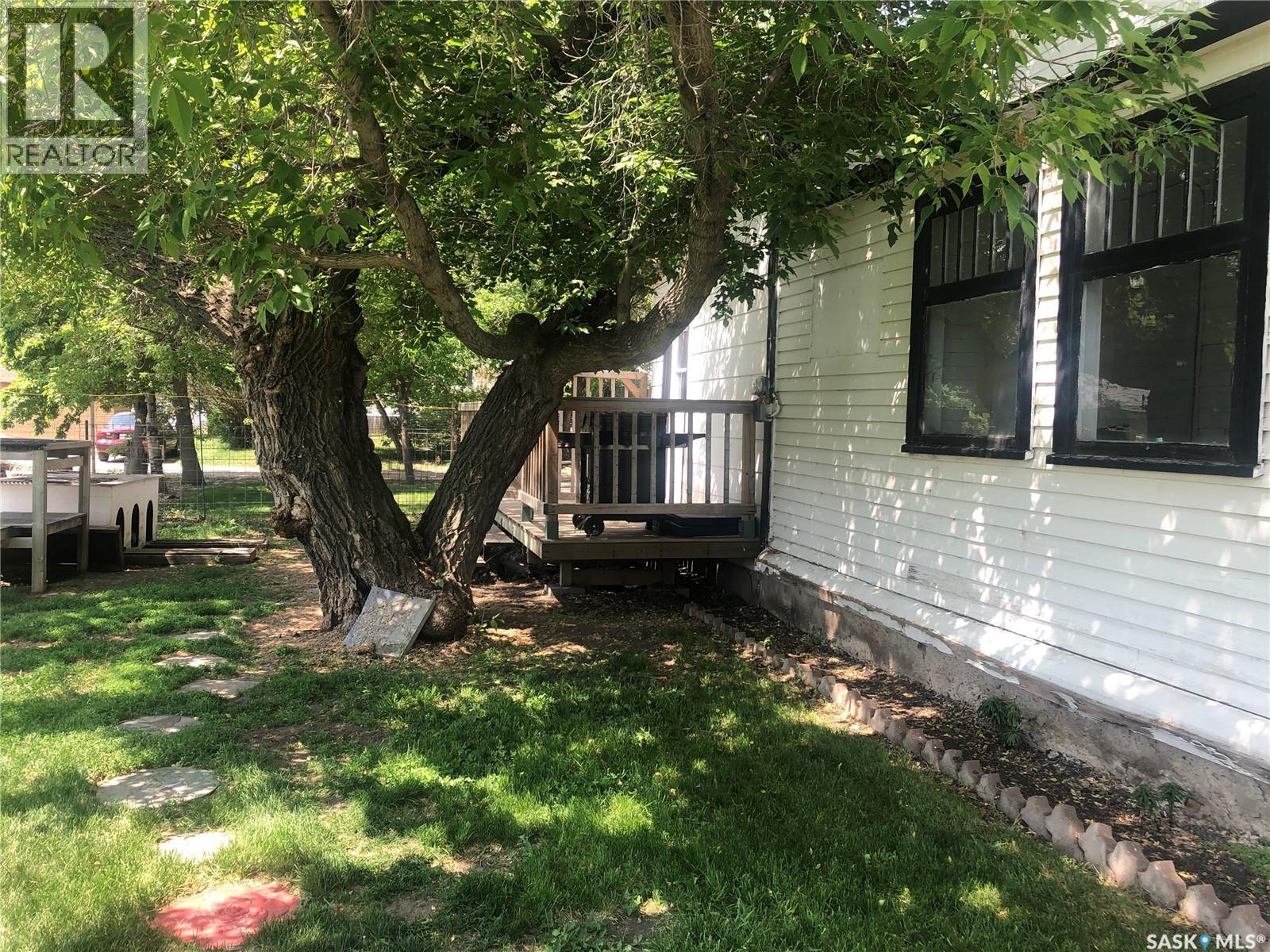 319 Carlyle Street, Arcola, Saskatchewan  S0C 0G0 - Photo 45 - SK998301