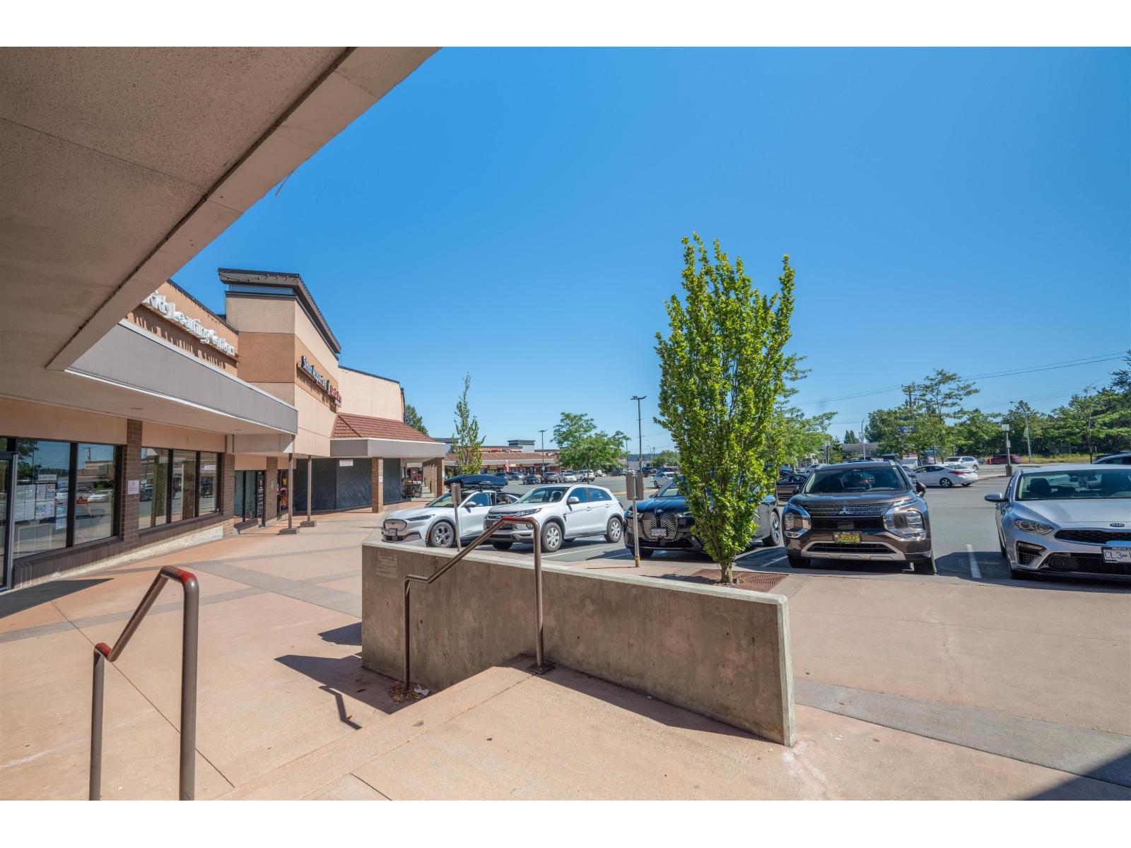 19537 Fraser Highway, Surrey, British Columbia  V3S 6K7 - Photo 2 - C8073273