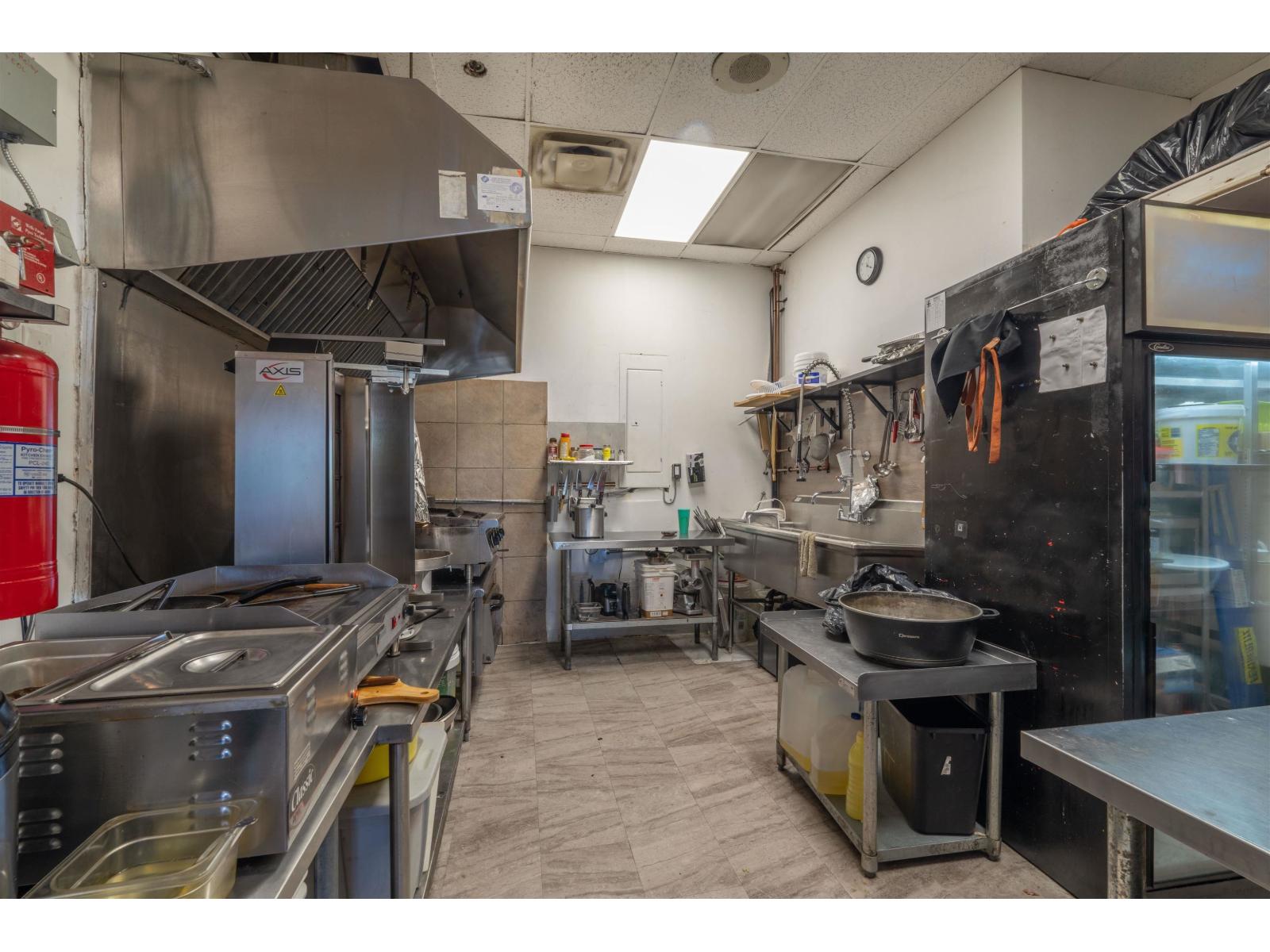 19537 Fraser Highway, Surrey, British Columbia  V3S 6K7 - Photo 10 - C8073273