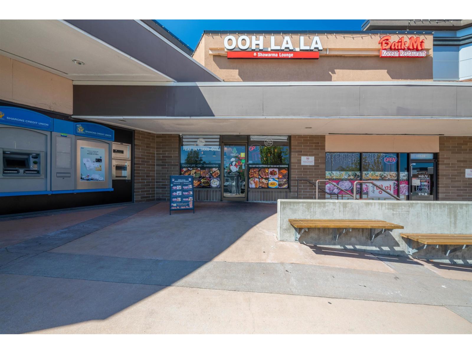 19537 FRASER HIGHWAY, surrey, British Columbia