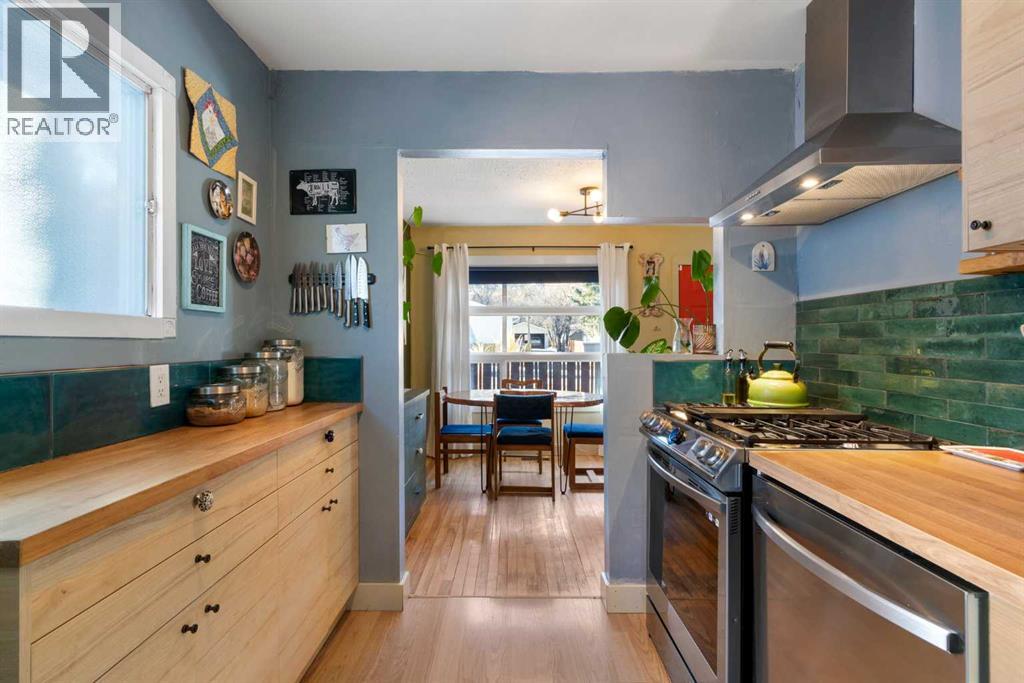 8012 33 Avenue Nw, Calgary, Alberta  T3B 1L7 - Photo 4 - A2257242