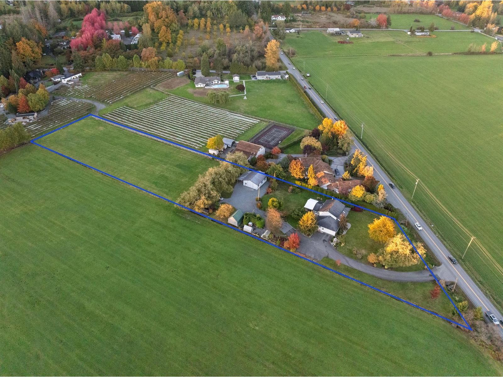 7463 216 Street, Langley, British Columbia  V2Y 2S4 - Photo 2 - R3060112