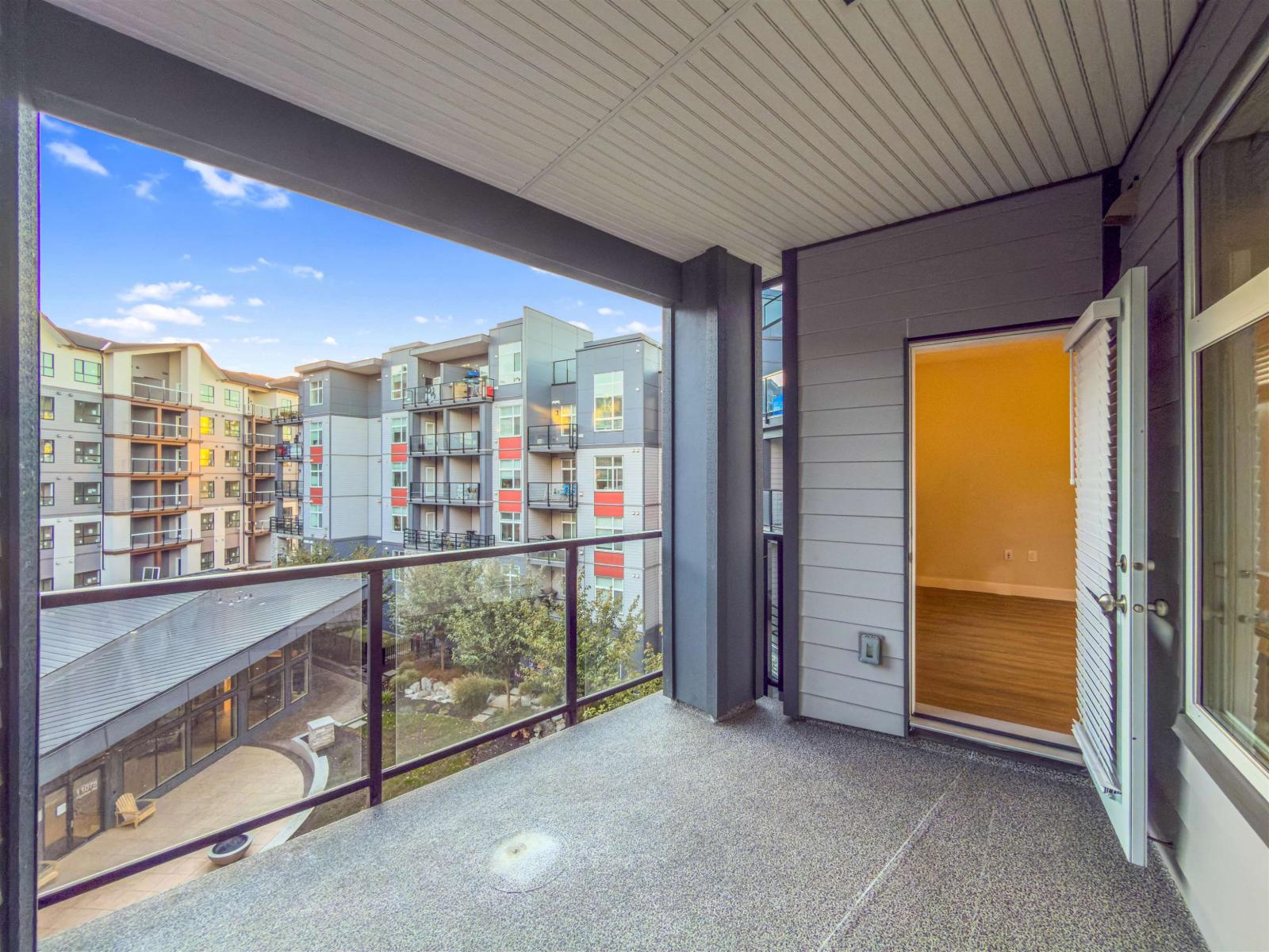 406 11077 Ravine Road, Surrey, British Columbia  V3T 0R7 - Photo 4 - R3059849