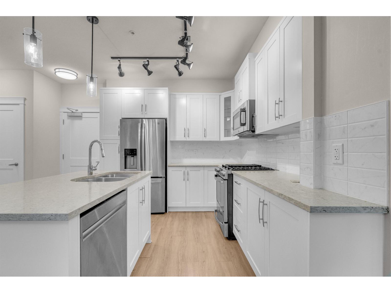 406 11077 Ravine Road, Surrey, British Columbia  V3T 0R7 - Photo 9 - R3059849