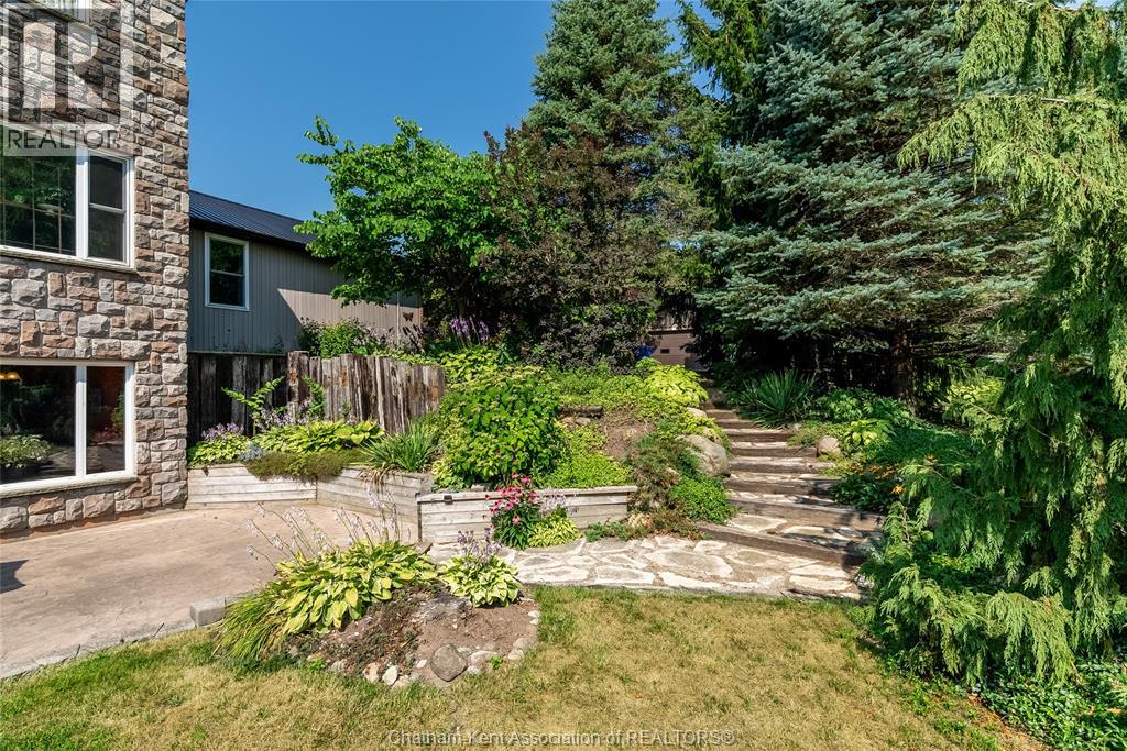19281 Highbanks Road, Cedar Springs, Ontario  N0P 1E0 - Photo 40 - 25018343