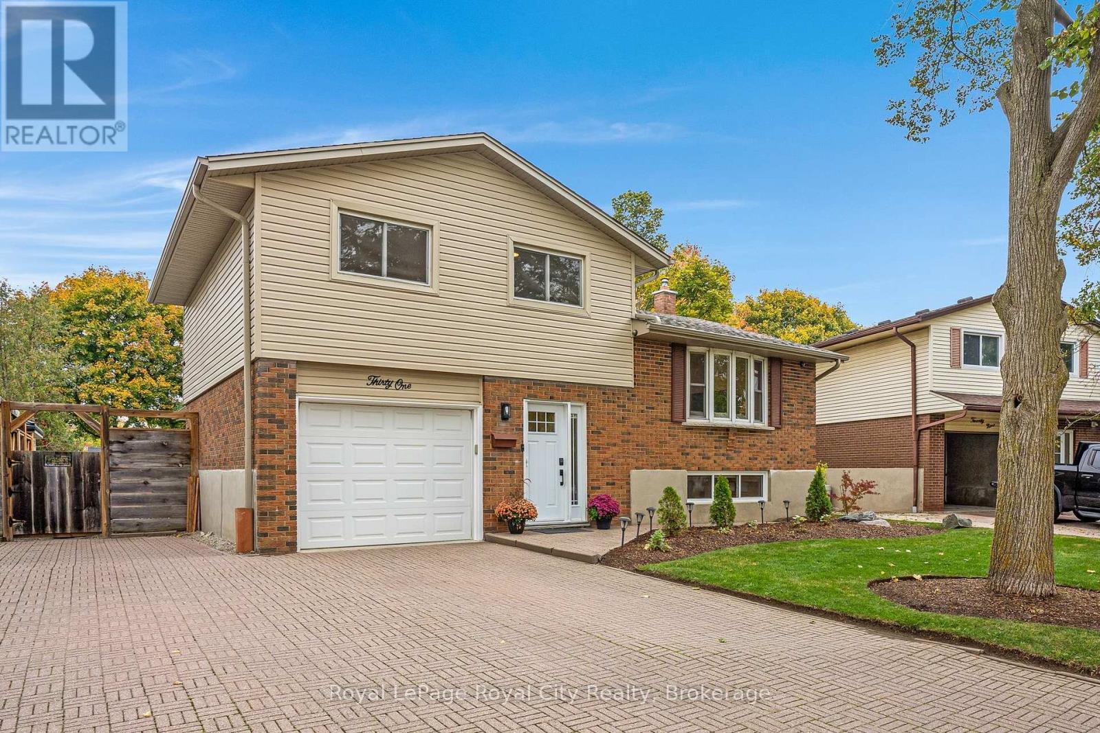 31 Lambert Crescent, Guelph, Ontario  N1G 2R4 - Photo 2 - X12479218