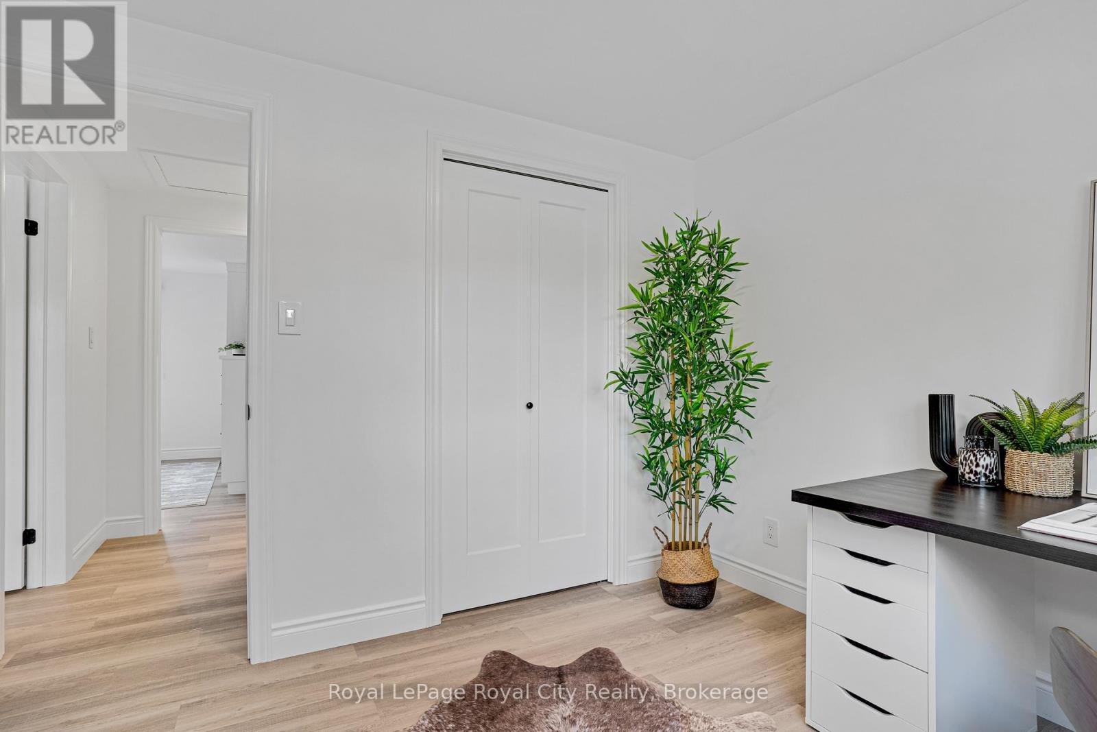 31 Lambert Crescent, Guelph, Ontario  N1G 2R4 - Photo 33 - X12479218
