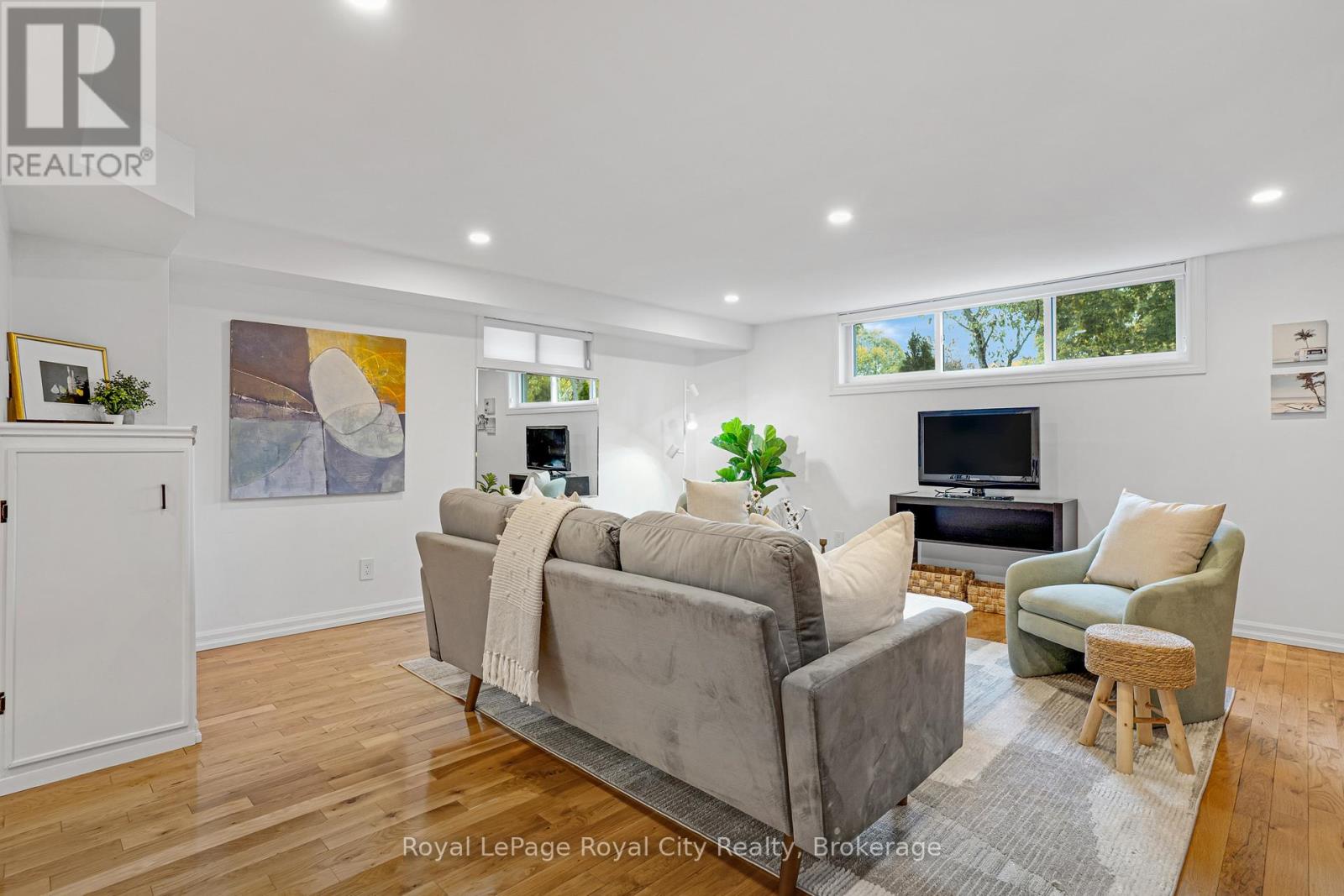 31 Lambert Crescent, Guelph, Ontario  N1G 2R4 - Photo 34 - X12479218