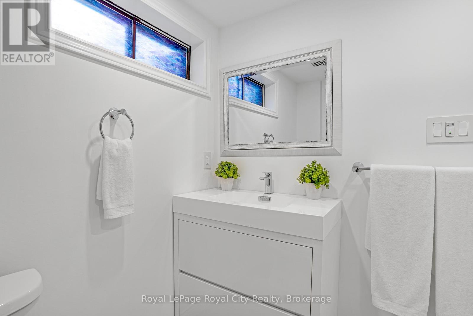 31 Lambert Crescent, Guelph, Ontario  N1G 2R4 - Photo 40 - X12479218