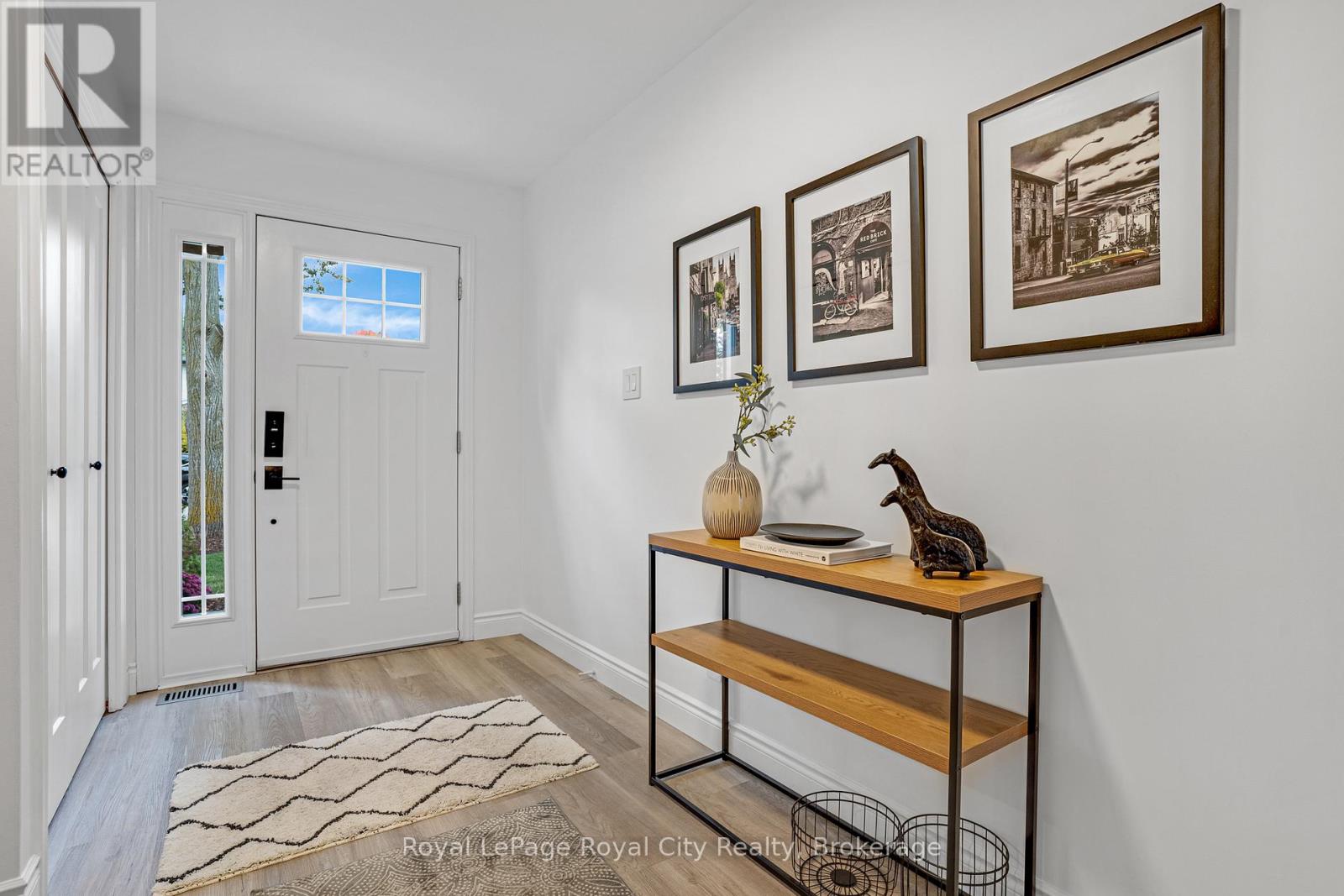 31 Lambert Crescent, Guelph, Ontario  N1G 2R4 - Photo 5 - X12479218