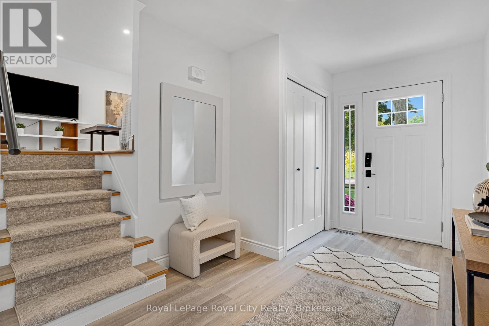31 Lambert Crescent, Guelph, Ontario  N1G 2R4 - Photo 6 - X12479218