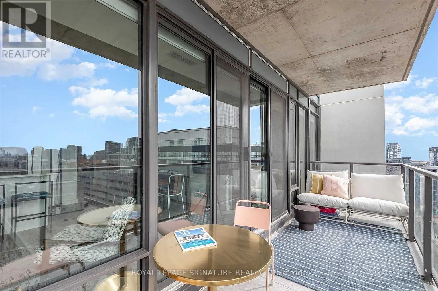 1505 - 111 Bathurst Street, Toronto (Waterfront Communities), Ontario  M5V 0M9 - Photo 14 - C12479071