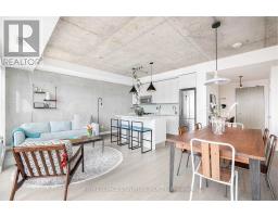 1505 - 111 BATHURST STREET, Toronto, Ontario