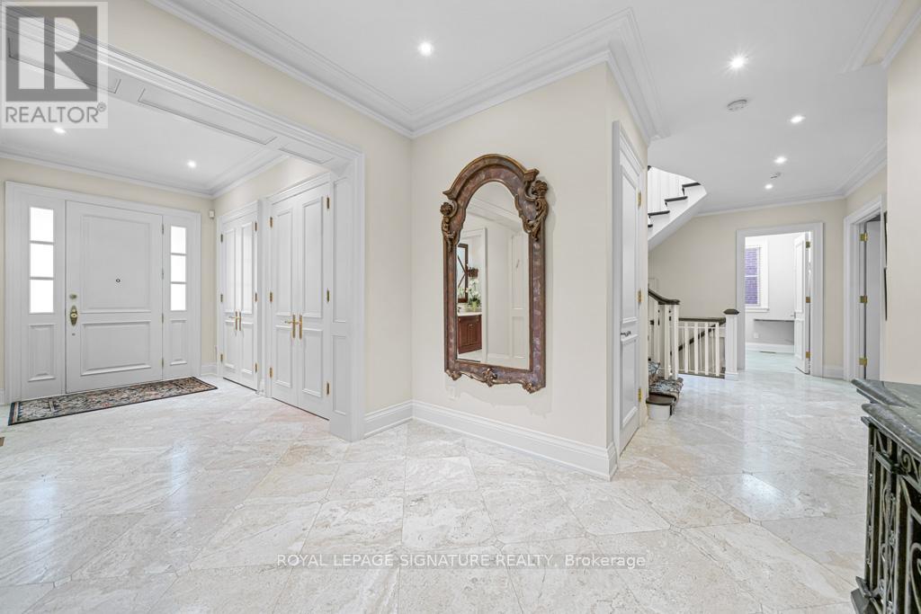 428 Glengrove Avenue, Toronto, Ontario  M5N 1X2 - Photo 3 - C12479073
