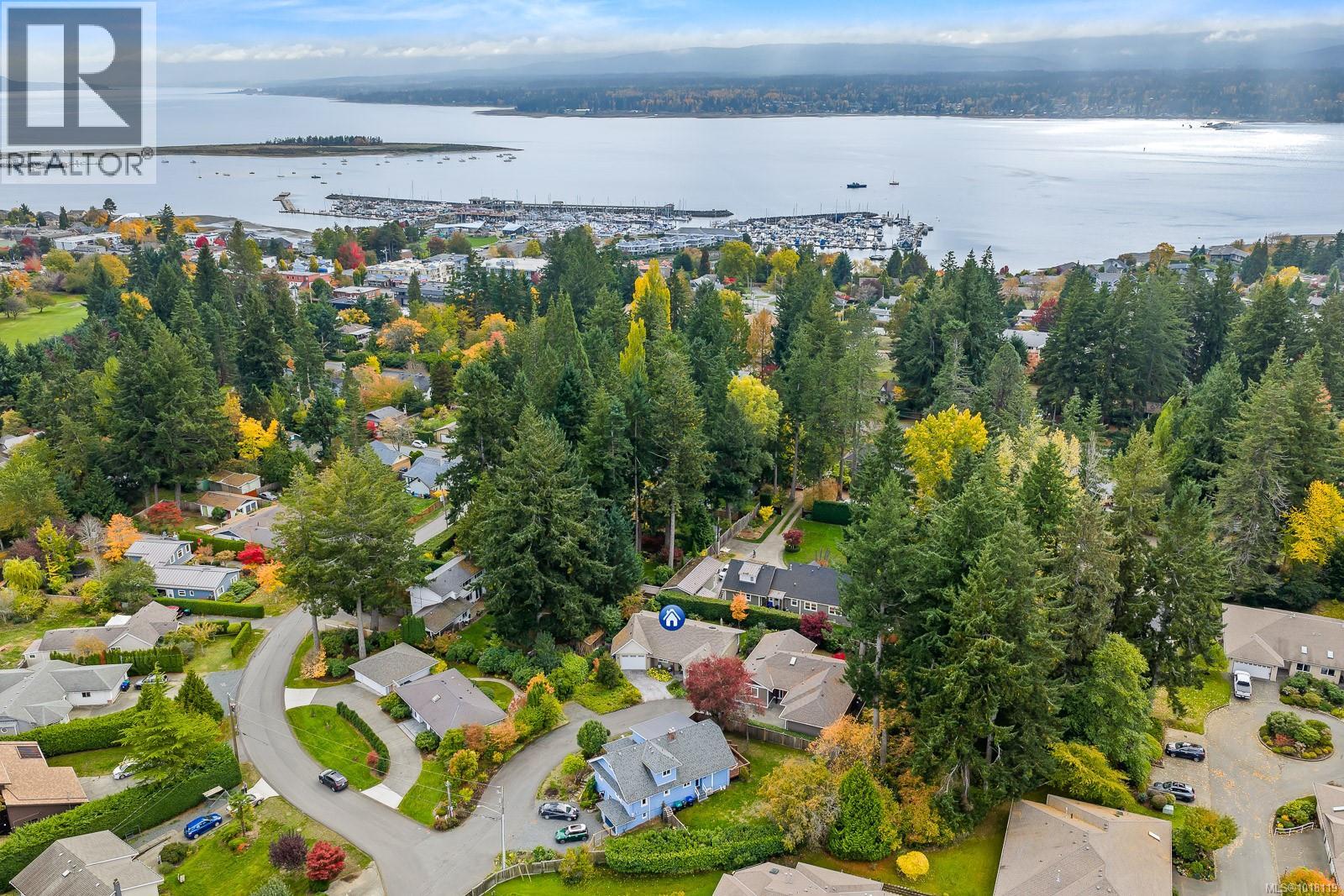 1861 Queens Ave, Comox, British Columbia