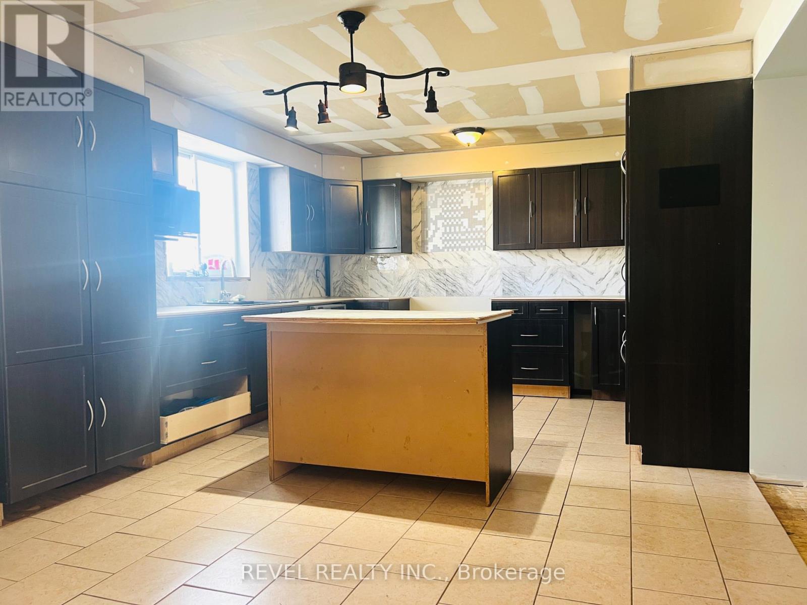 373 Commercial Avenue, Timmins, Ontario  P4N 2X8 - Photo 2 - T12479116