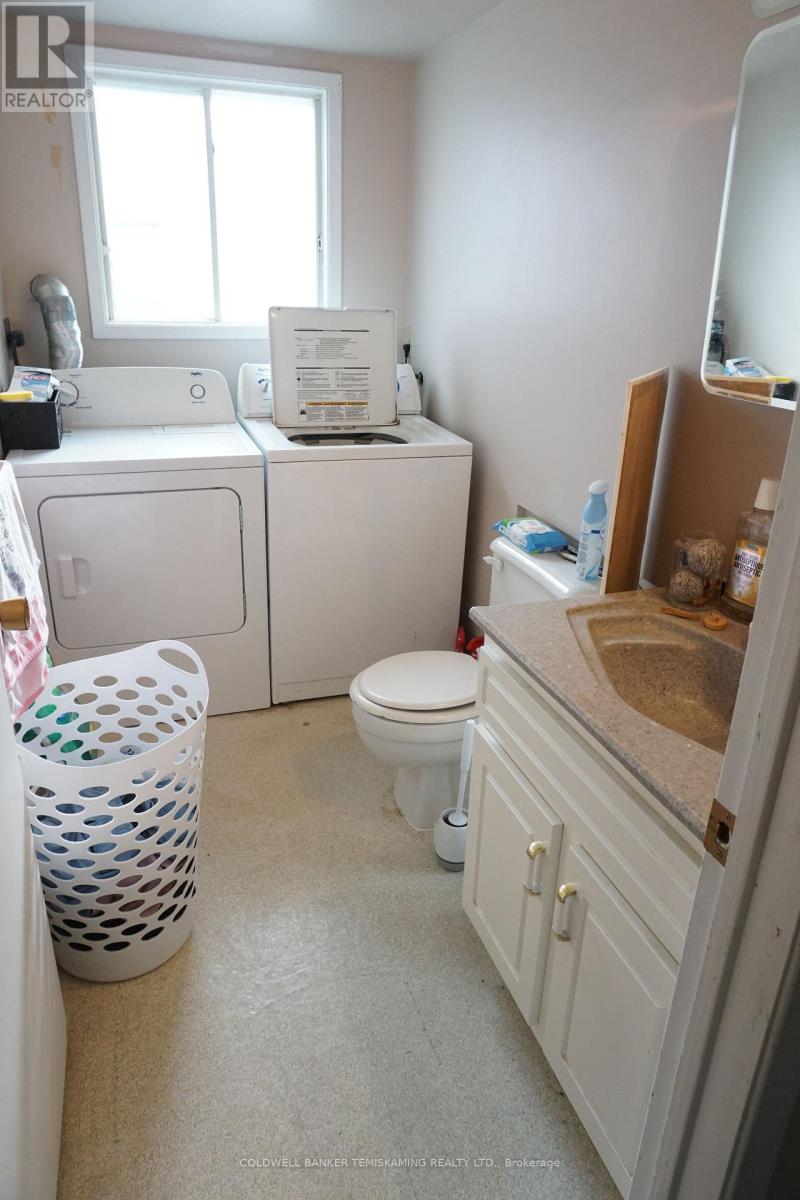 141-143 Station Street, Temiskaming Shores, Ontario P0J 1R0 - Photo 10 - T12479131