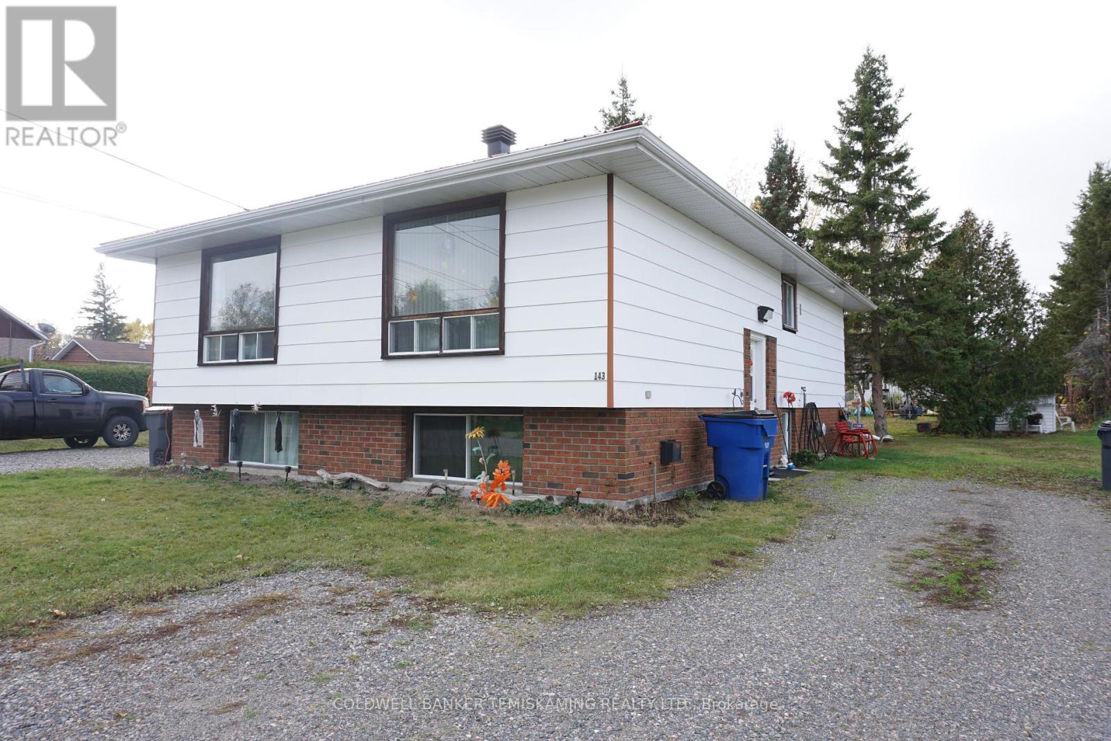 141-143 Station Street, Temiskaming Shores, Ontario P0J 1R0 - Photo 4 - T12479131
